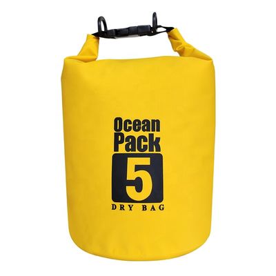屋外の冒険 OEM のための青黒黄色の PVC 防水ドライ バッグ